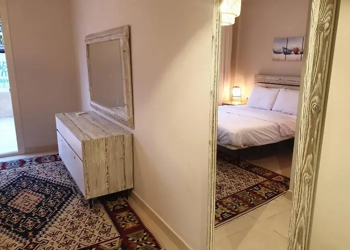 Mangroovy - 1br Shiny Ground Floor Appartamento
