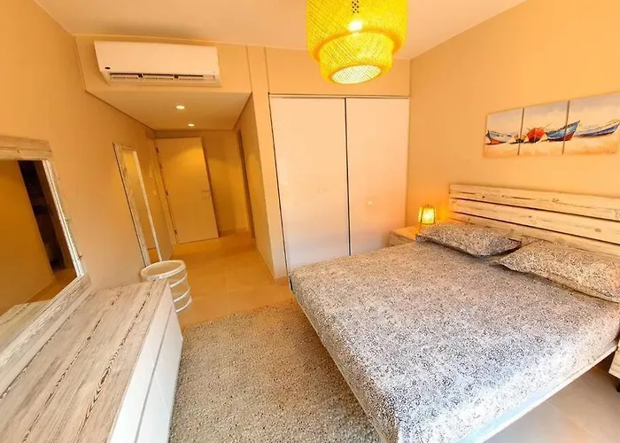Mangroovy - 1br Shiny Ground Floor *