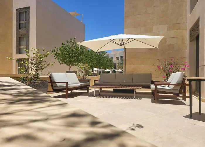 Mangroovy - 1br Shiny Ground Floor * Gurdaka