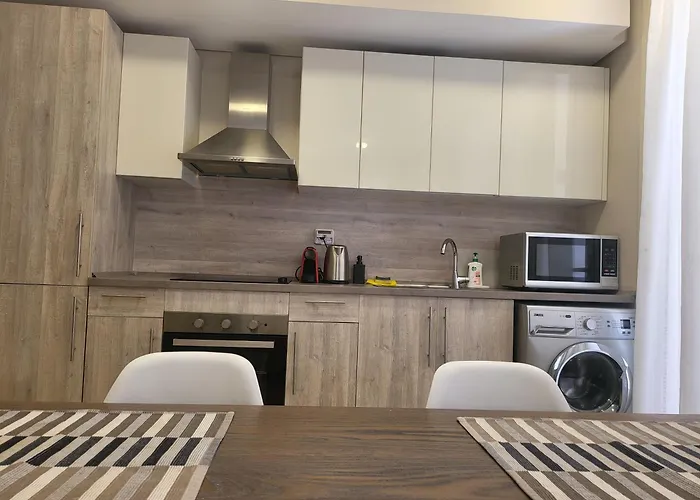 Apartman Mangroovy - 1br Shiny Ground Floor Gurdaka