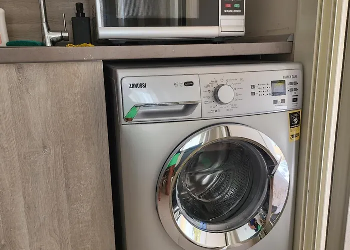 Mangroovy - 1br Shiny Ground Floor *