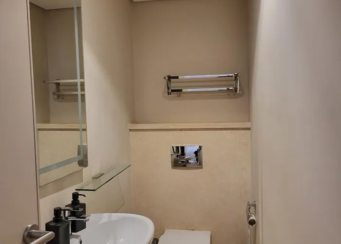 Mangroovy - 1br Shiny Ground Floor * Gurdaka